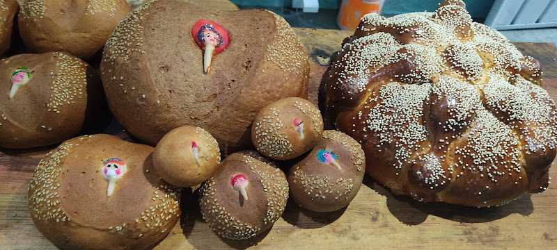 Fotografia tomada fuera de Panadería El Pan Nuestro - Panadería en Villa de Zaachila, Oax.