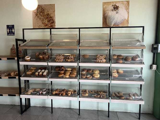 Fotografia tomada fuera de MaJo Panadería Artesanal - Panadería en Zapopan, Jal.
