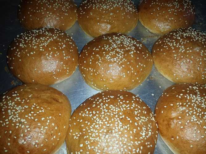 Fotografia tomada fuera de Panadería Isabel - Panadería en San Andrés Huayápam, Oax.