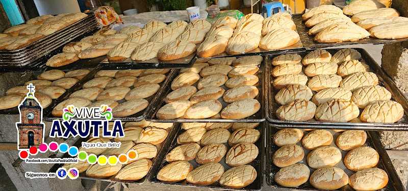 Fotografia tomada fuera de Panadería 3 GALLITOS - Panadería en Axutla, Pue.