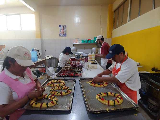 Fotografia tomada fuera de La flor mixteca - Panadería en Heroica Cdad. de Huajuapan de León, Oax.