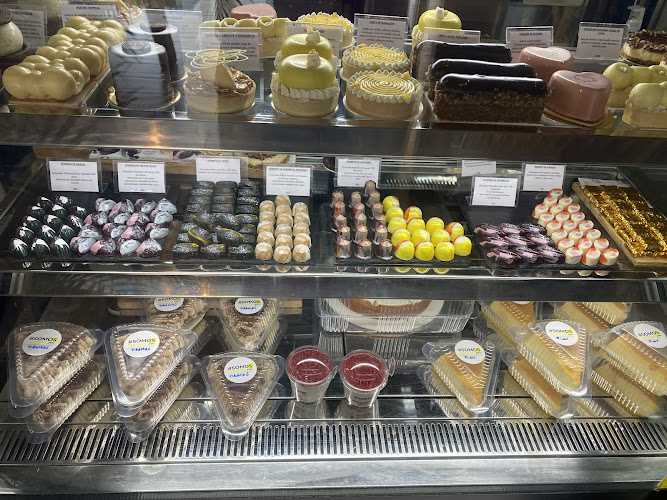 Fotografia tomada fuera de YAPA Panadería Creativa- La Estancia - Panadería en Zapopan, Jal.