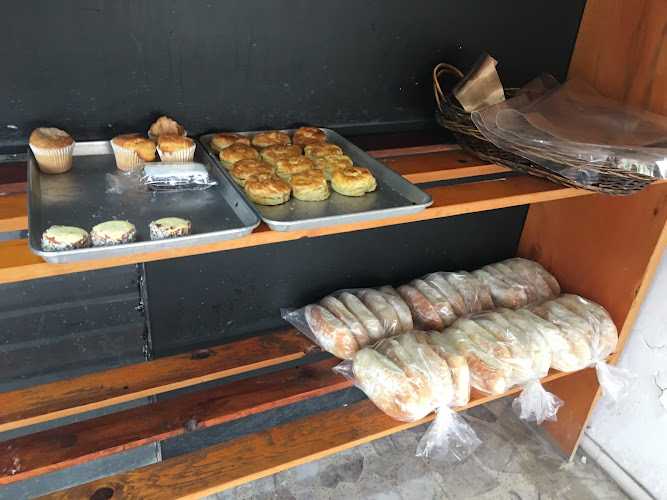 Fotografia tomada fuera de Fugazi Sandwicheria Panaderia - Panadería en Zapopan, Jal.