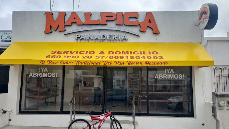 Fotografia tomada fuera de Panadería Malpica Real del Valle - Panadería en Mazatlán, Sin.