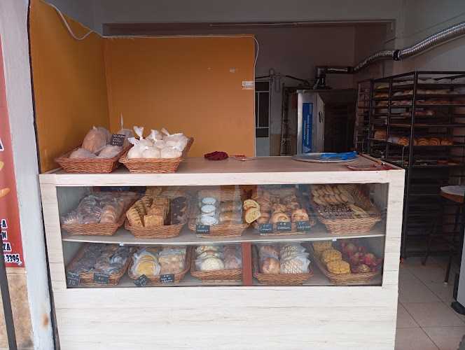 Fotografia tomada fuera de Anabria panderia - Panadería en Venustiano Carranza, CDMX