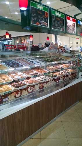 Fotografia tomada fuera de Krispy Kreme - Tienda de donuts en Zapopan, Jal.