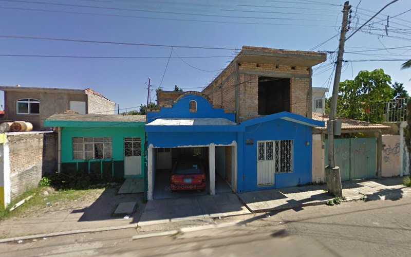 Fotografia tomada fuera de Panaderia Lola - Bakery en Tepic, Nay.