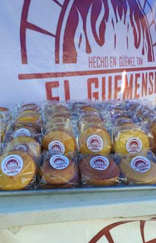 Fotografia tomada fuera de El Guemense - Panadería en Cdad. Victoria, Tamps.
