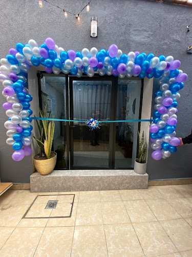 Fotografia tomada fuera de King Bakery - Pastelería en Pachuca de Soto, Hgo.