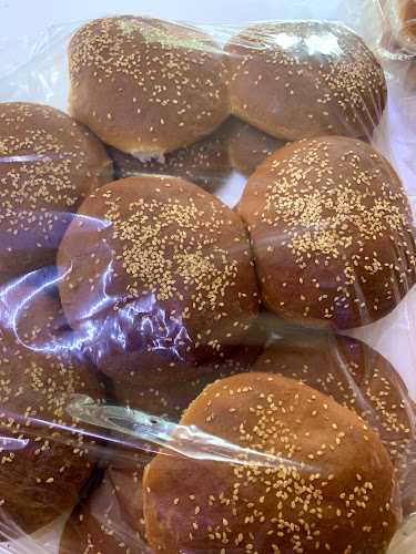 Fotografia tomada fuera de PANADERÍA MEDINA - Panadería en Guasave, Sin.