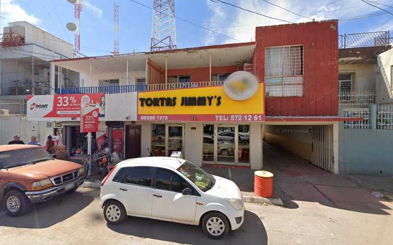 Fotografia tomada fuera de LAS DOONAS - Panadería en Guasave, Sin.