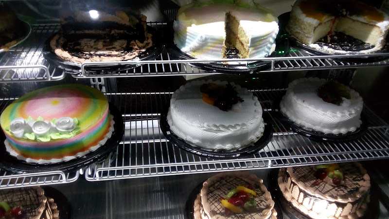 Fotografia tomada fuera de Pasteleria Lilia - Pastelería en Chilpancingo de los Bravo, Gro.
