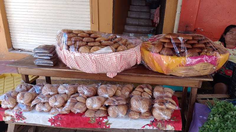 Fotografia tomada fuera de Panadería MARIJO - Panadería en Putla Villa de Guerrero, Oax.