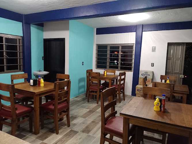 Fotografia tomada fuera de Sabormanía - cafeterías en Santiago Xiacuí, Oax.