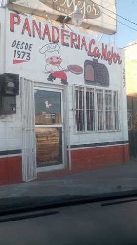 Fotografia tomada fuera de Panadería la mejor - Panadería en Agua Prieta, Son.