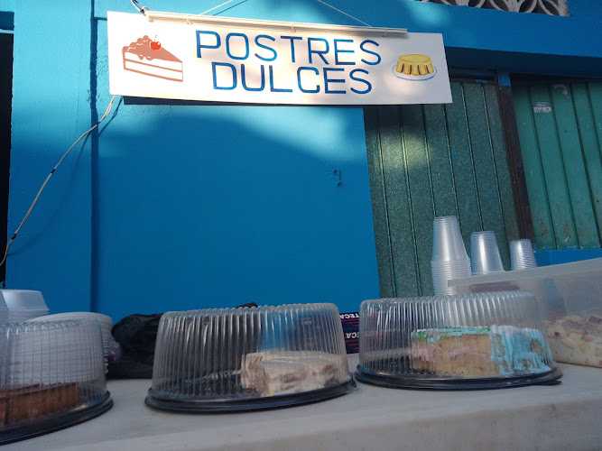 Fotografia tomada fuera de Postres Dulces - Bufé de dulces y repostería en San Juan Colorado, Oax.