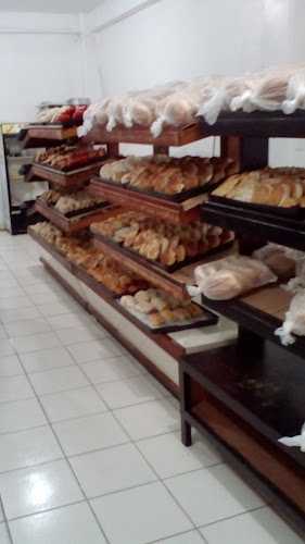 Fotografia tomada fuera de Panadería Los Tampiqueños sucursal 27 septiembre - Panadería en Poza Rica de Hidalgo, Ver.