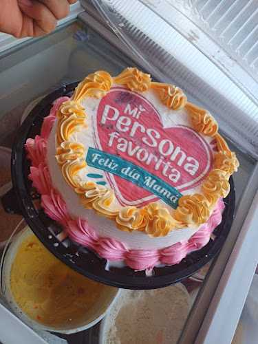Fotografia tomada fuera de Reposteria la Delicia - Pastelería en Ixhuatlán del Café, Ver.