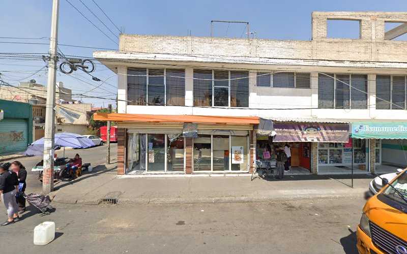 Fotografia tomada fuera de LOS ARCOS - Panadería en Cdad. Nezahualcóyotl, Edomex.