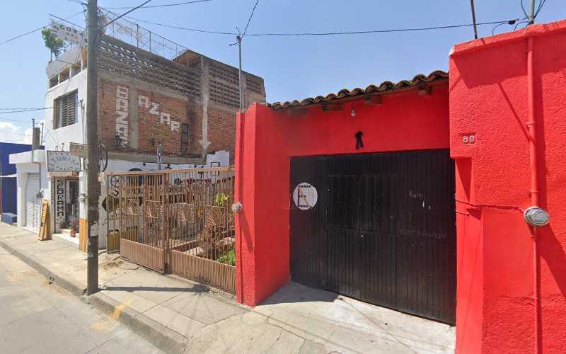 Fotografia tomada fuera de Postres Martínez - Panadería en Tuxpan, Jal.